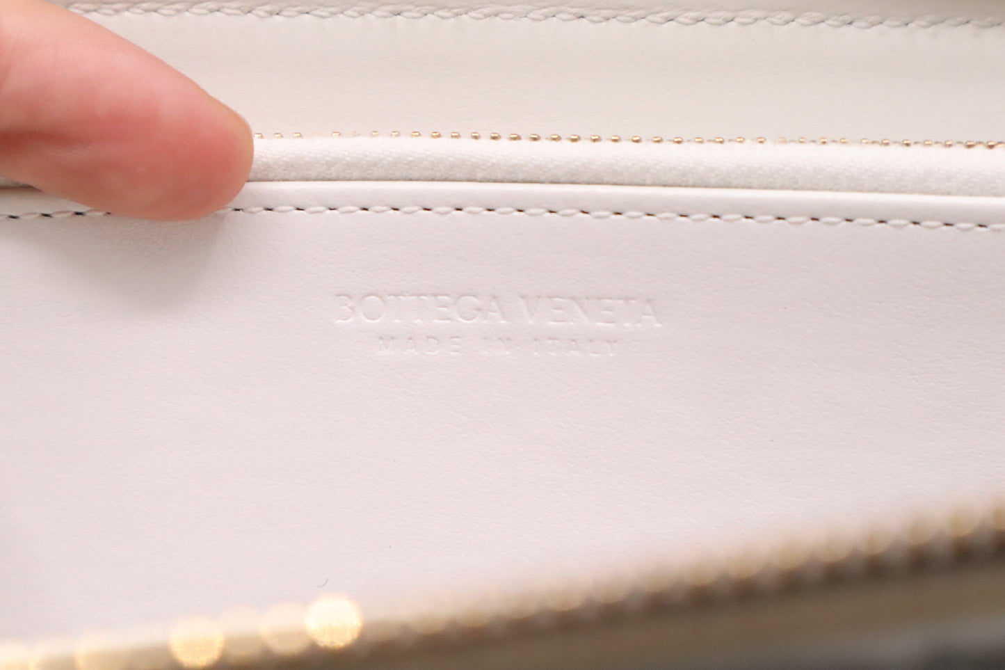 Bottega Veneta Zippy Wallet in White Intrecciato Leather