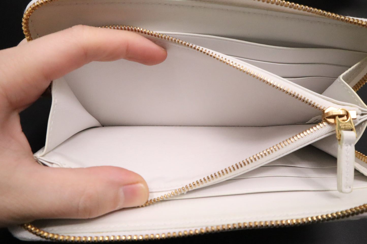Bottega Veneta Zippy Wallet in White Intrecciato Leather