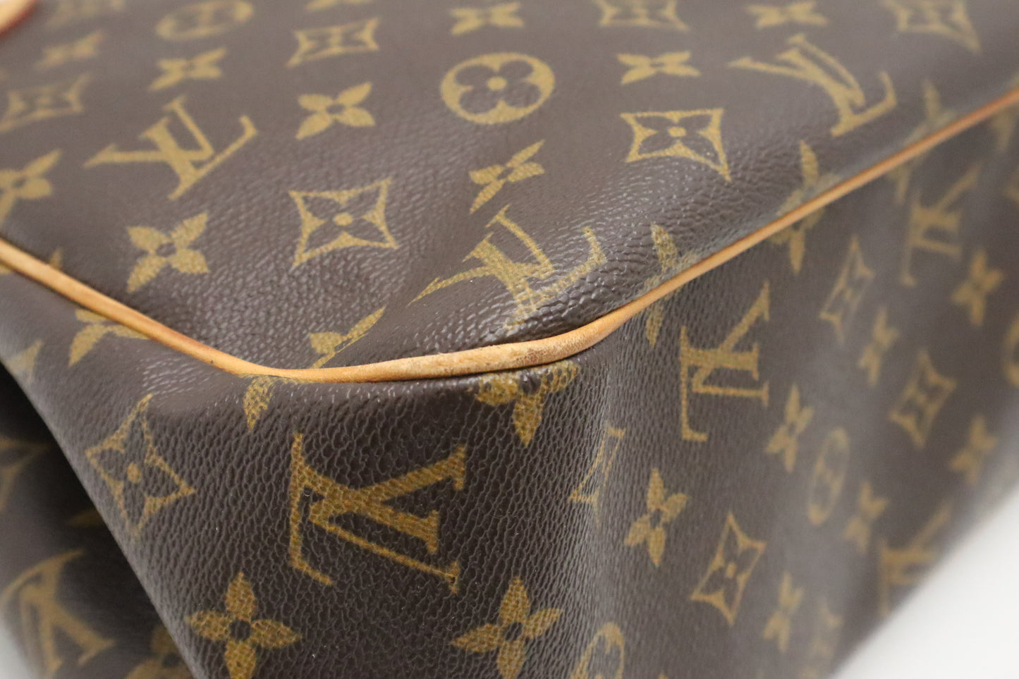Louis Vuitton Batignolles Horizontal in Monogram Canvas