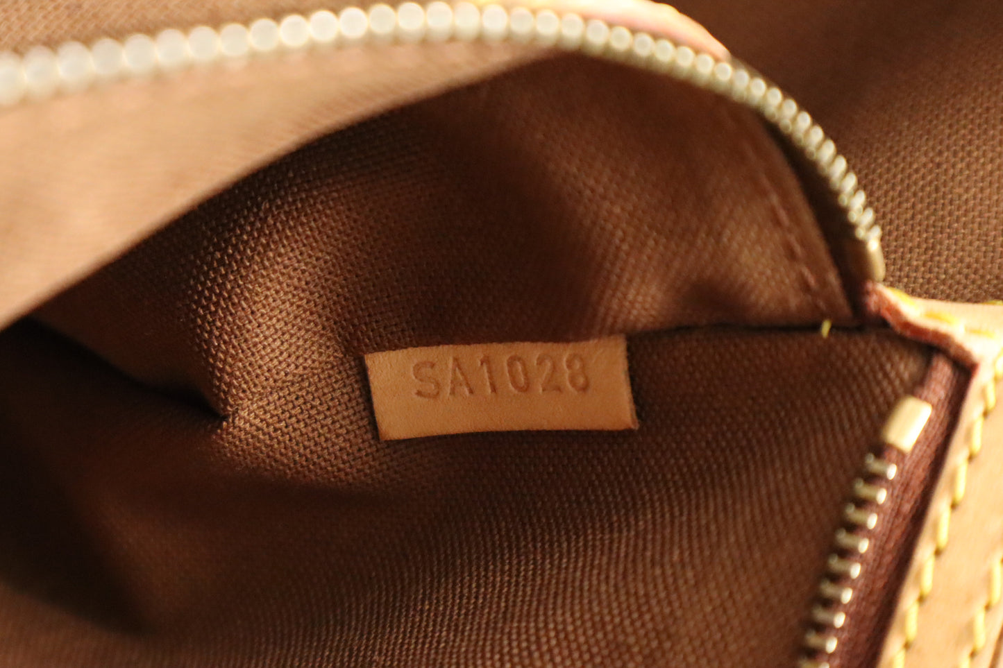 Louis Vuitton Batignolles Horizontal in Monogram Canvas