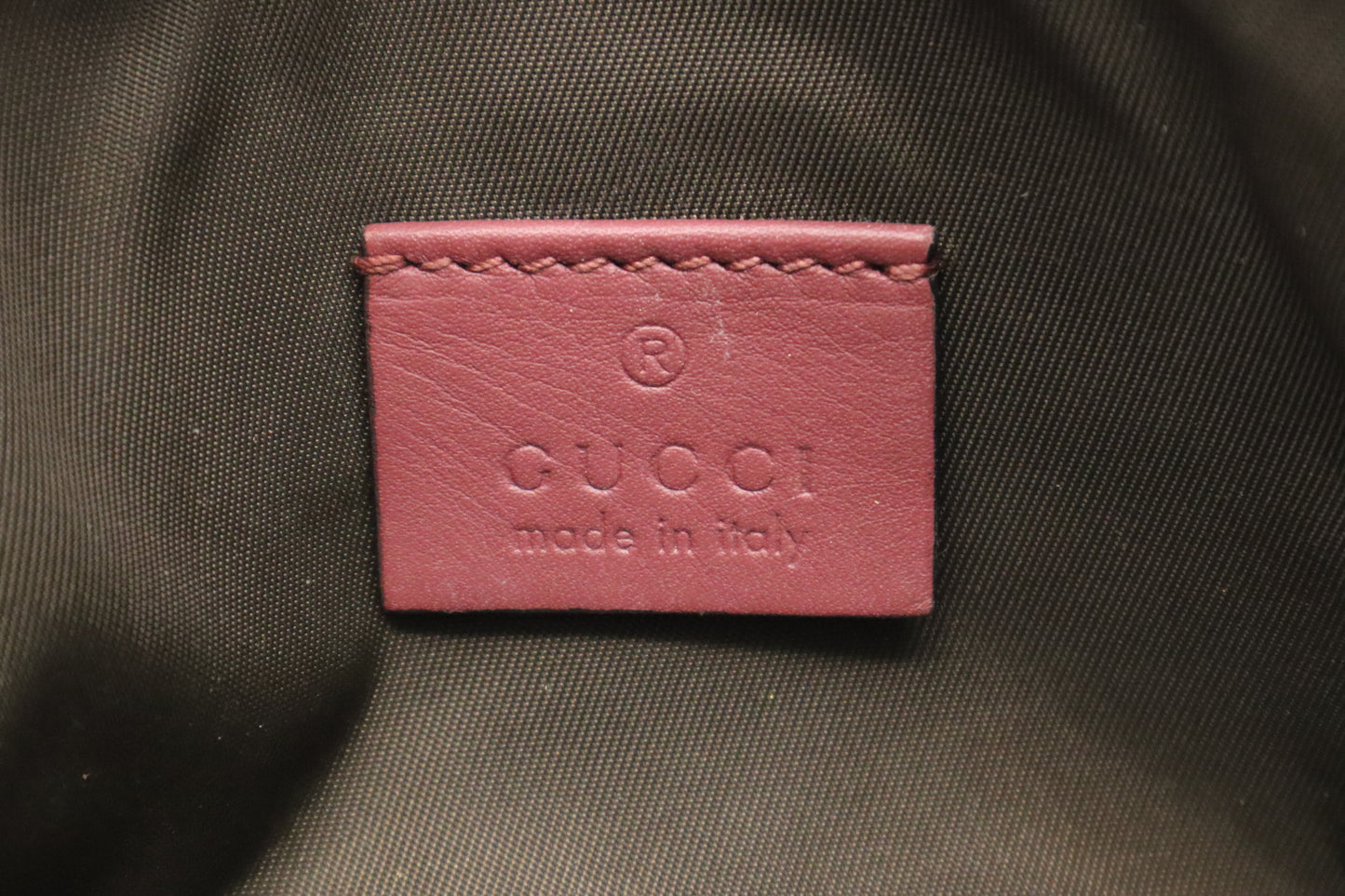 Gucci Pouch in Pink Blooms GG Canvas