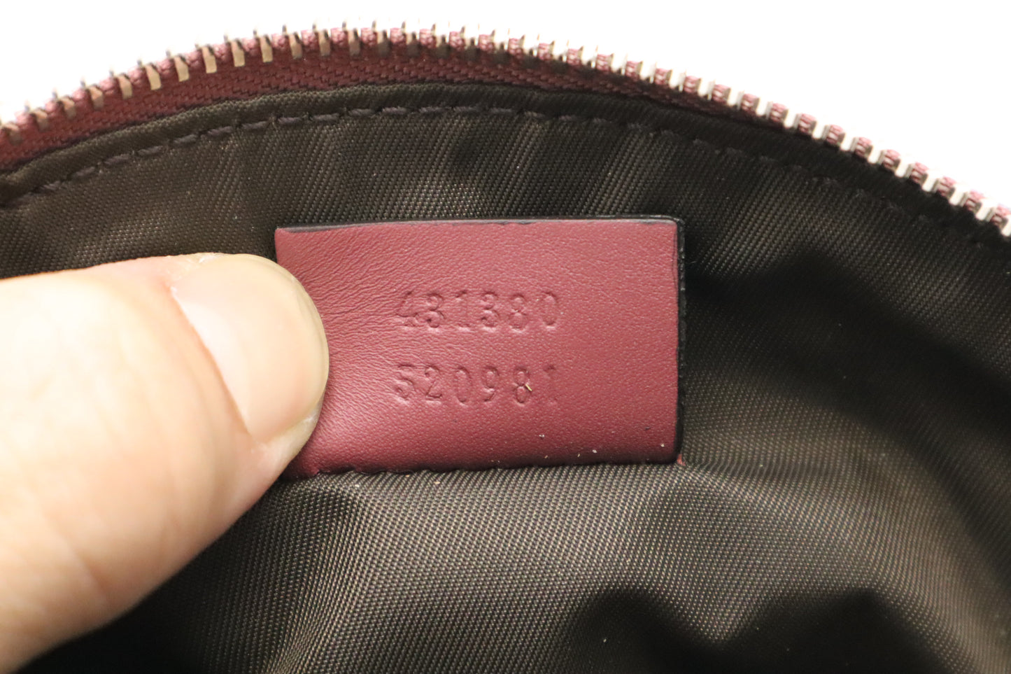 Gucci Pouch in Pink Blooms GG Canvas