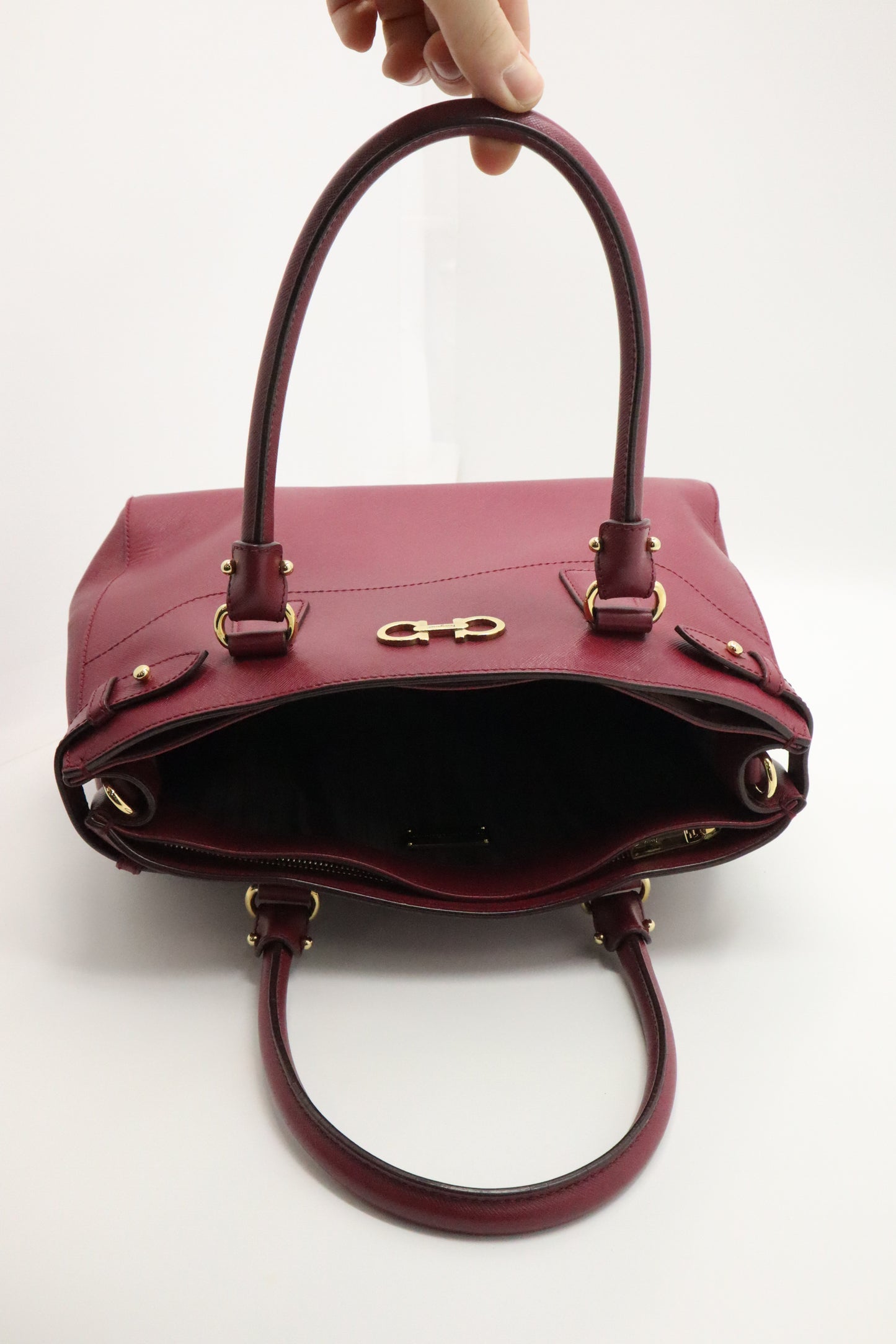 Ferragamo Tote Bag in Wine Red Leather