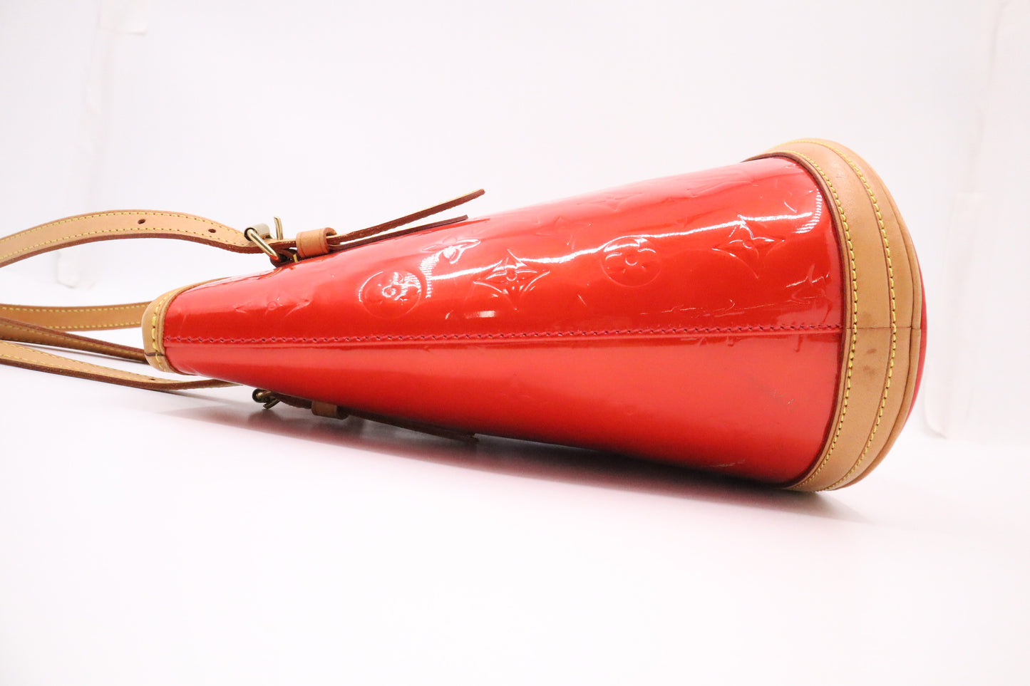 Louis Vuitton Bucket Bag PM in Red Vernis Leather