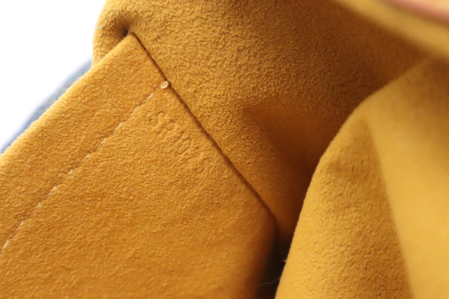 Louis Vuitton Baggy GM in Monogram Denim