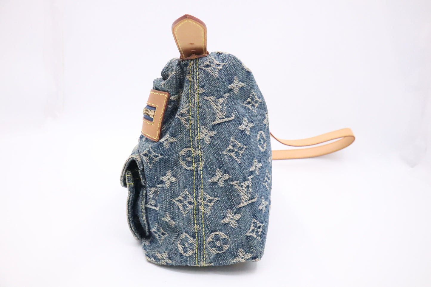 Louis Vuitton Baggy PM in Monogram Denim