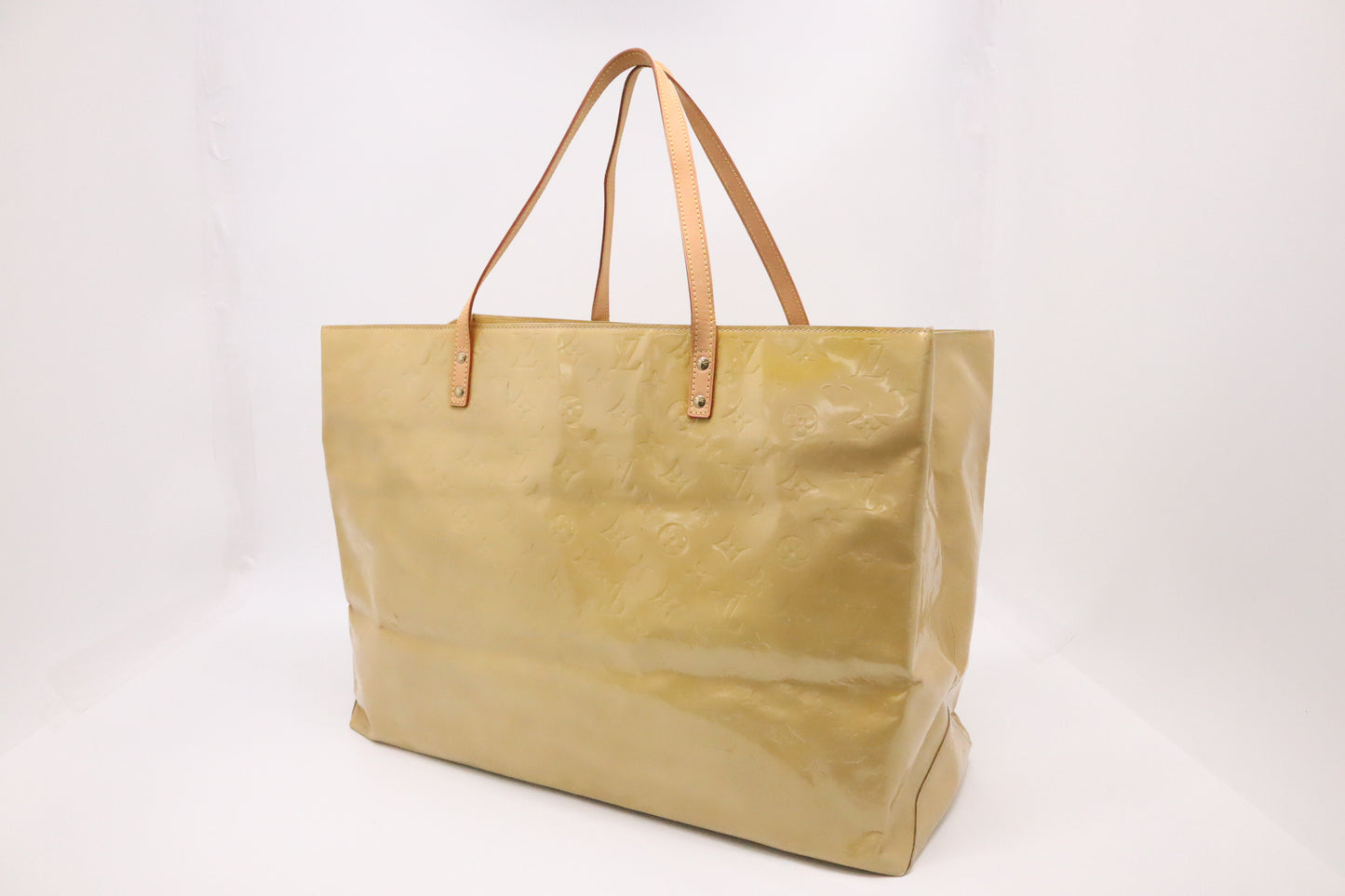 Louis Vuitton Reade GM in Yellow Beige Vernis Leather