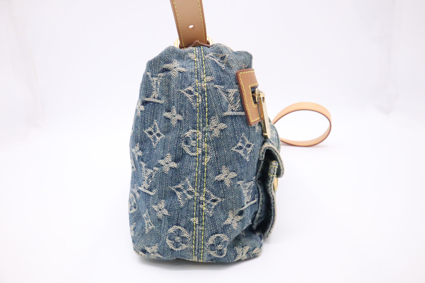 Louis Vuitton Baggy PM in Monogram Denim