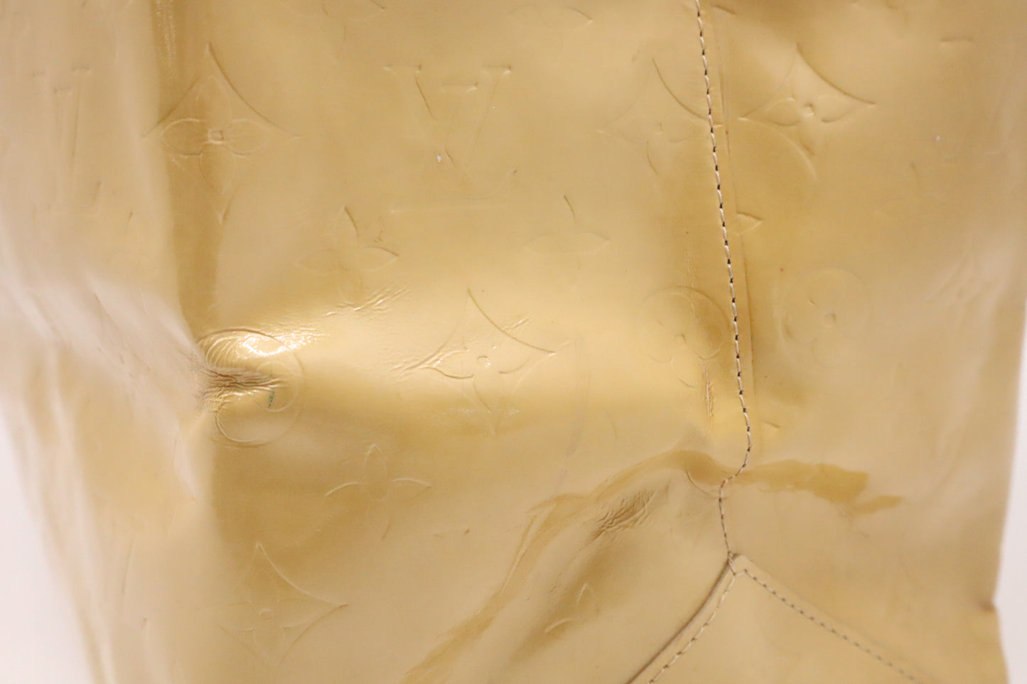 Louis Vuitton Reade GM in Yellow Beige Vernis Leather