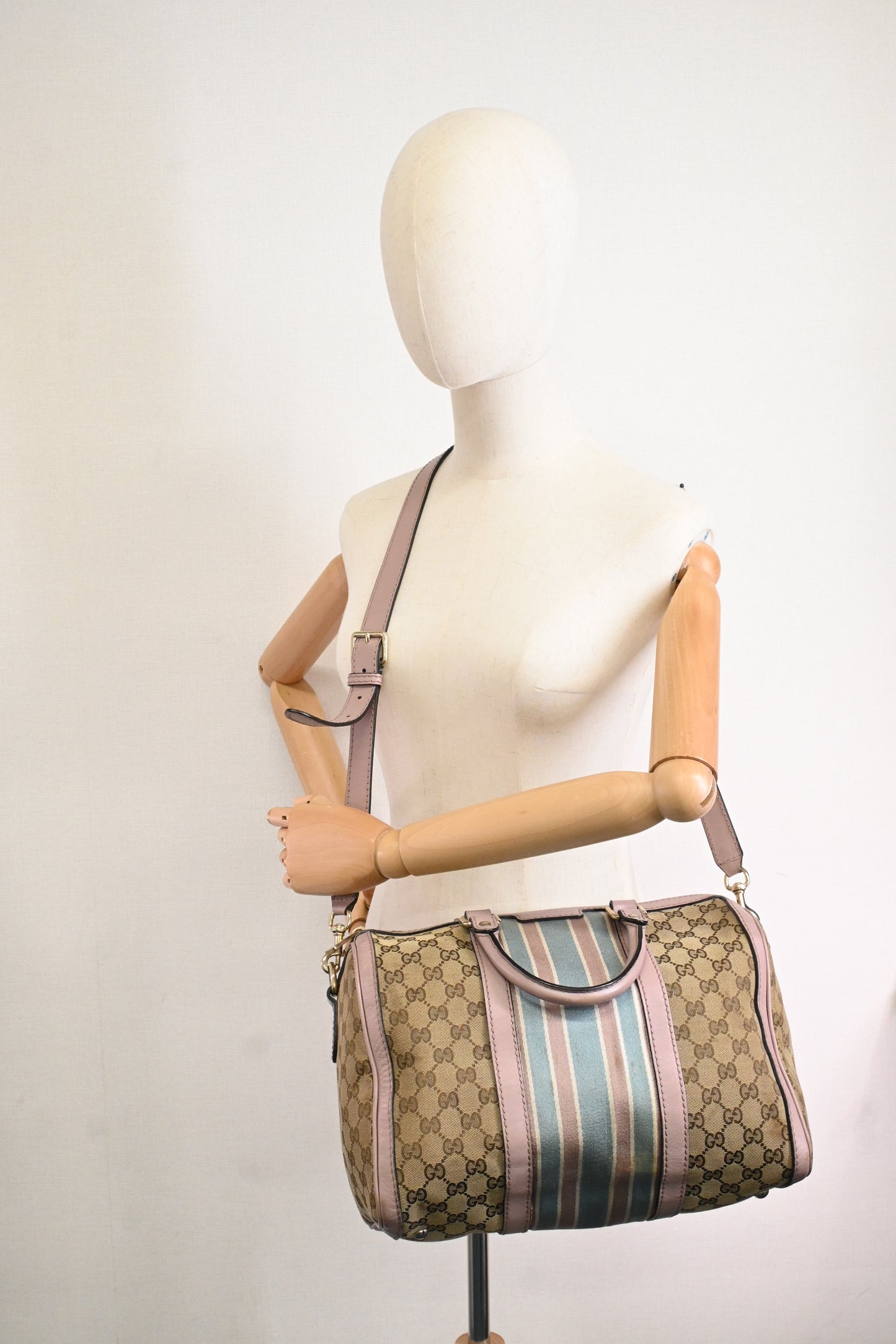 Gucci Boston Bag in GG Canvas & Light Pink Leather