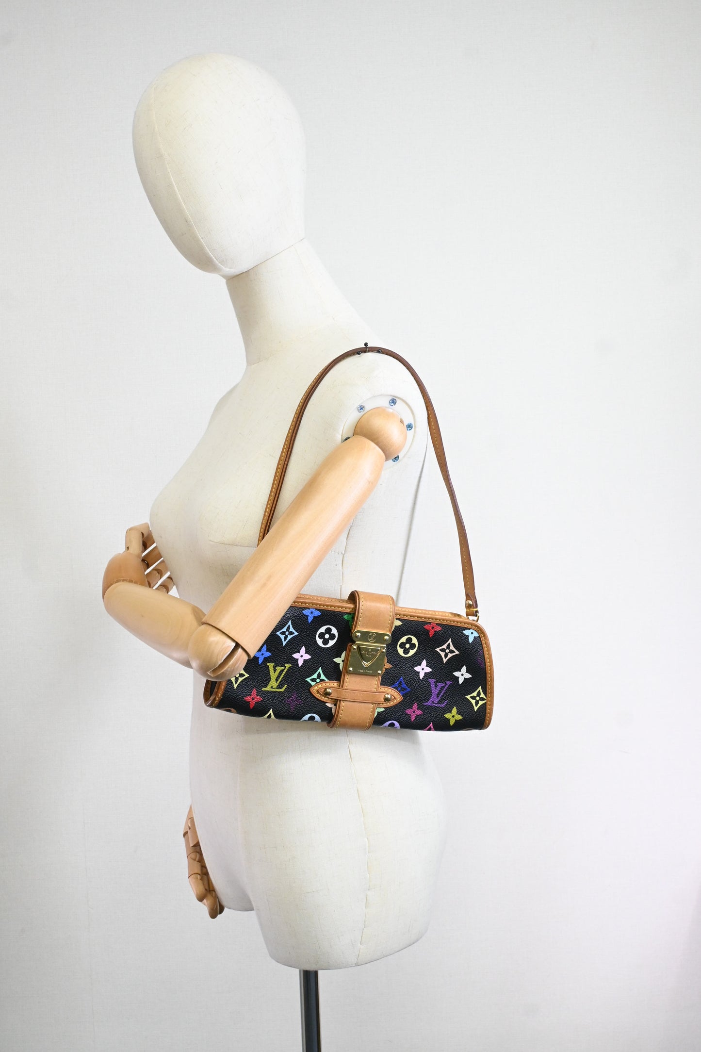 Louis Vuitton Shirley in Black Multicolor Canvas