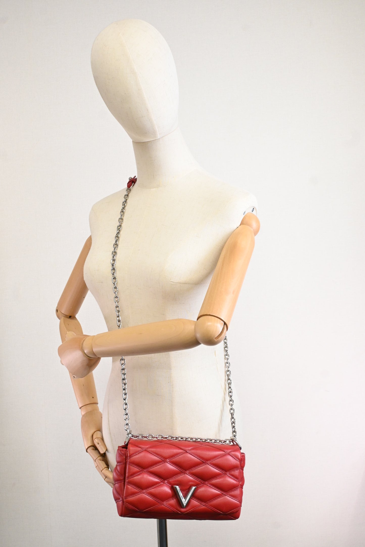 Louis Vuitton Wallet on Chain GO-14 in Red Leather