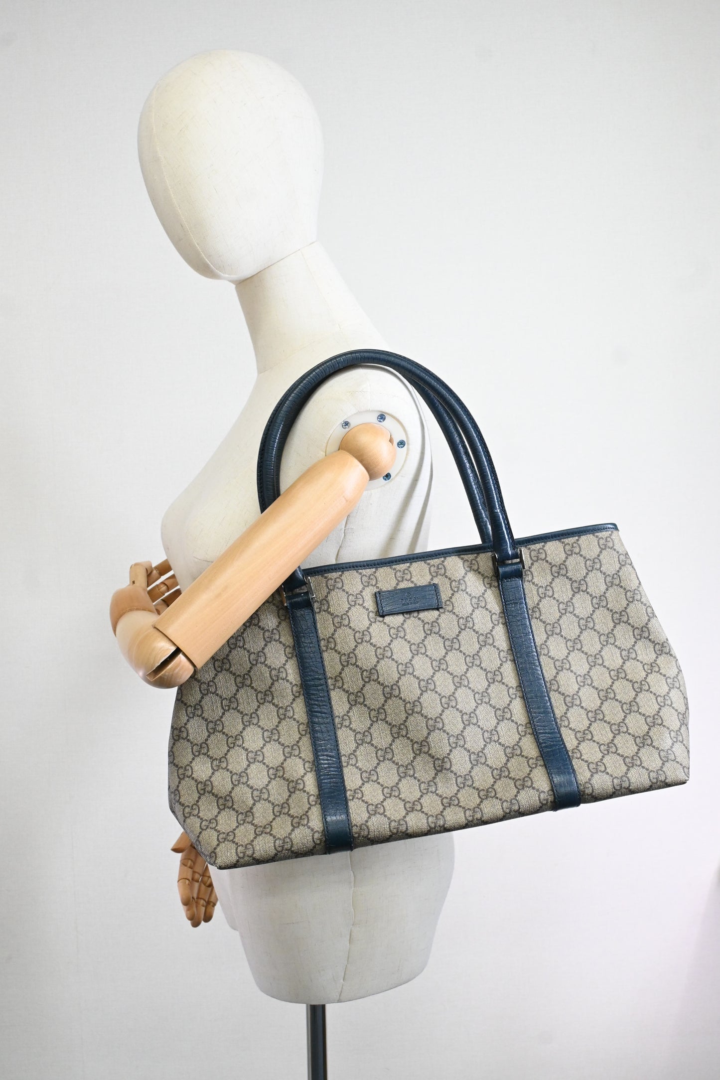 Gucci Joy Tote in GG Supreme Canvas