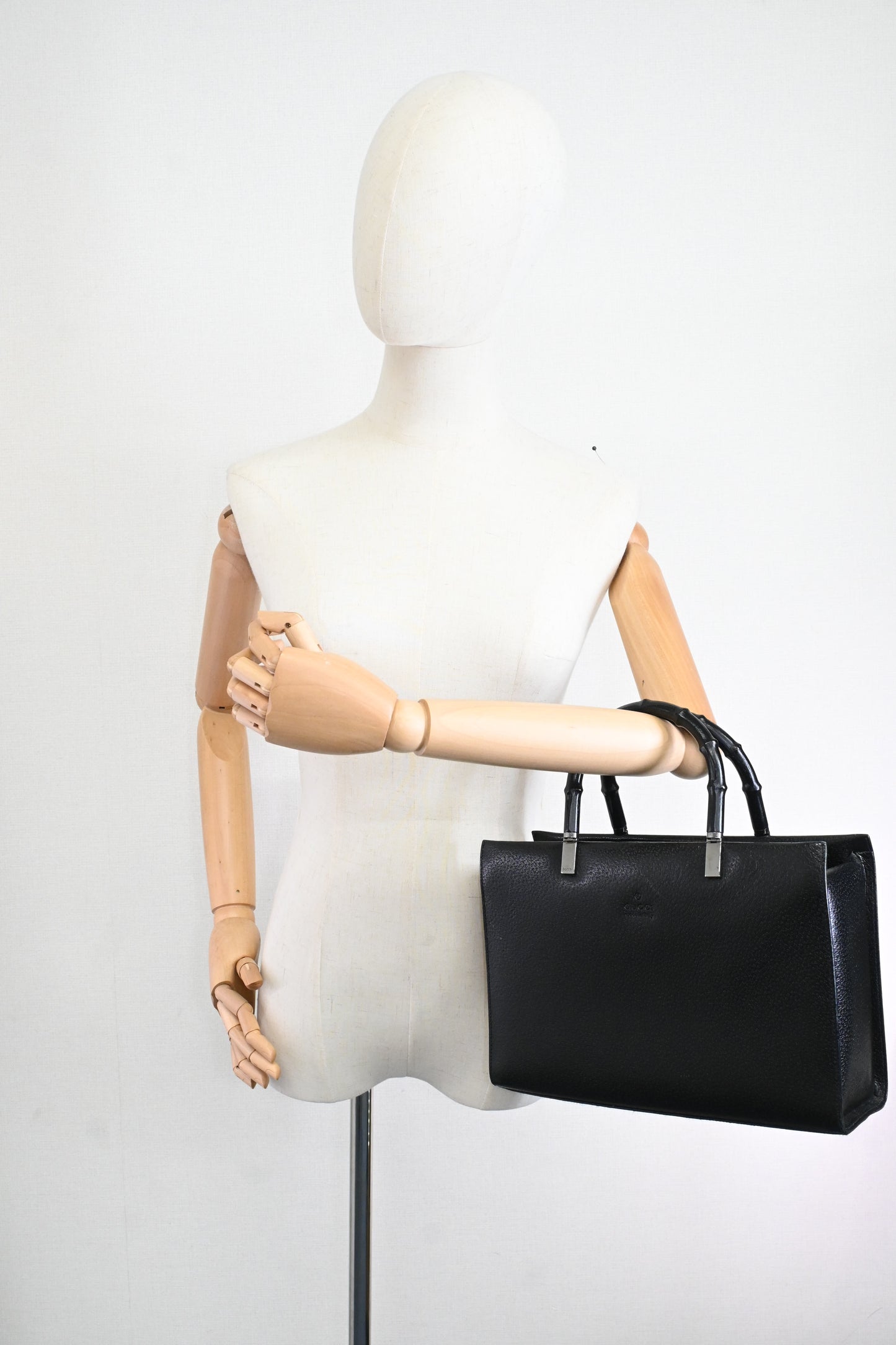 Gucci Bamboo Handbag in Black Leather