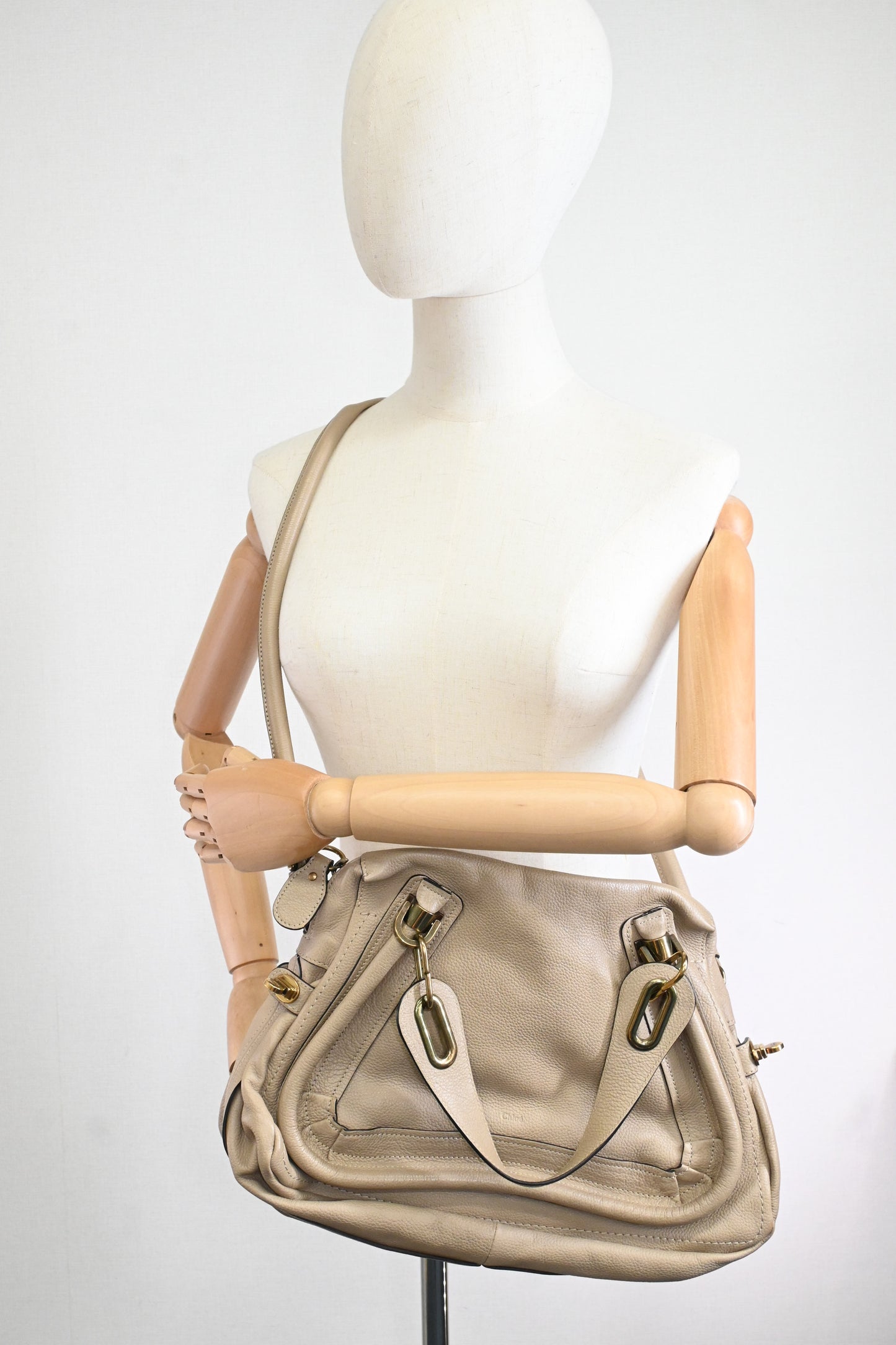 Chloe Medium Paraty in Beige Leather