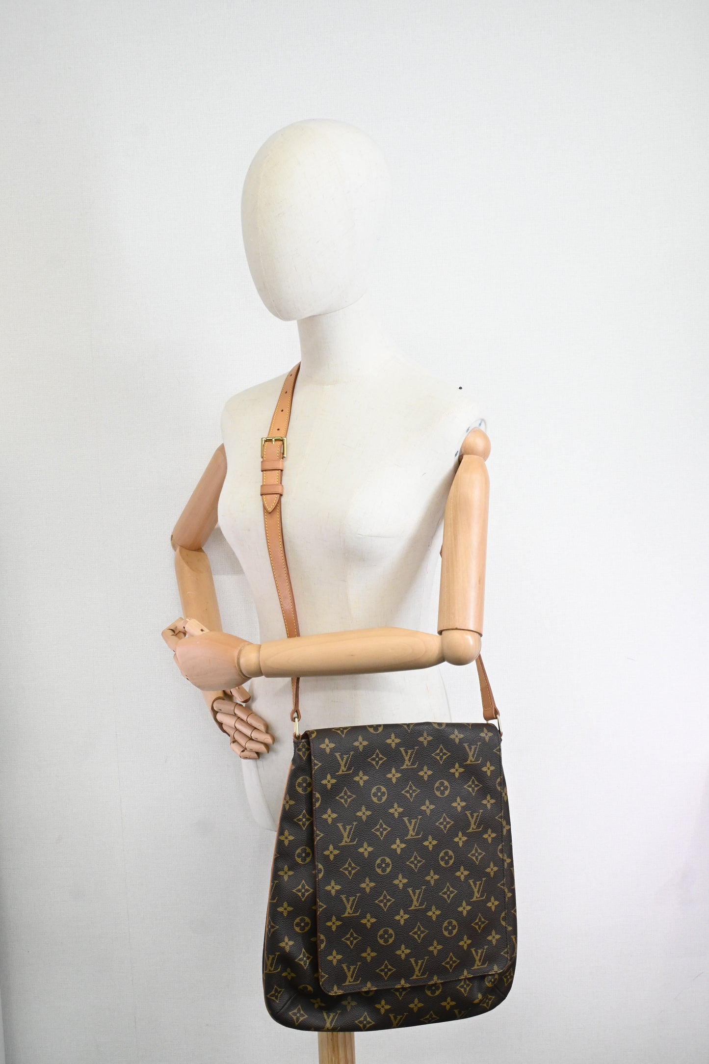 Louis Vuitton Musette Salsa GM in Monogram Canvas