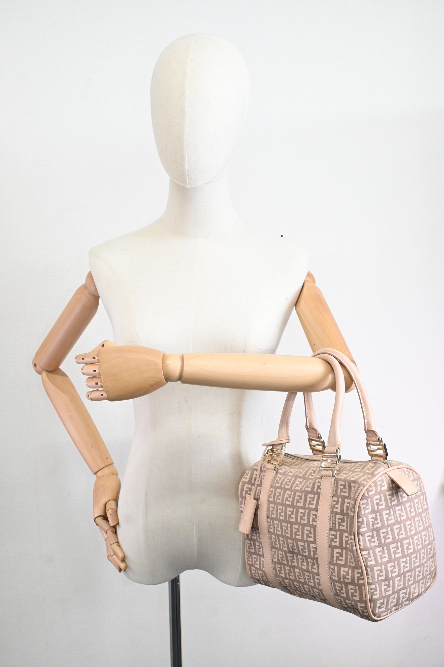 Fendi Handbag in Dark Pink Zucchino Canvas