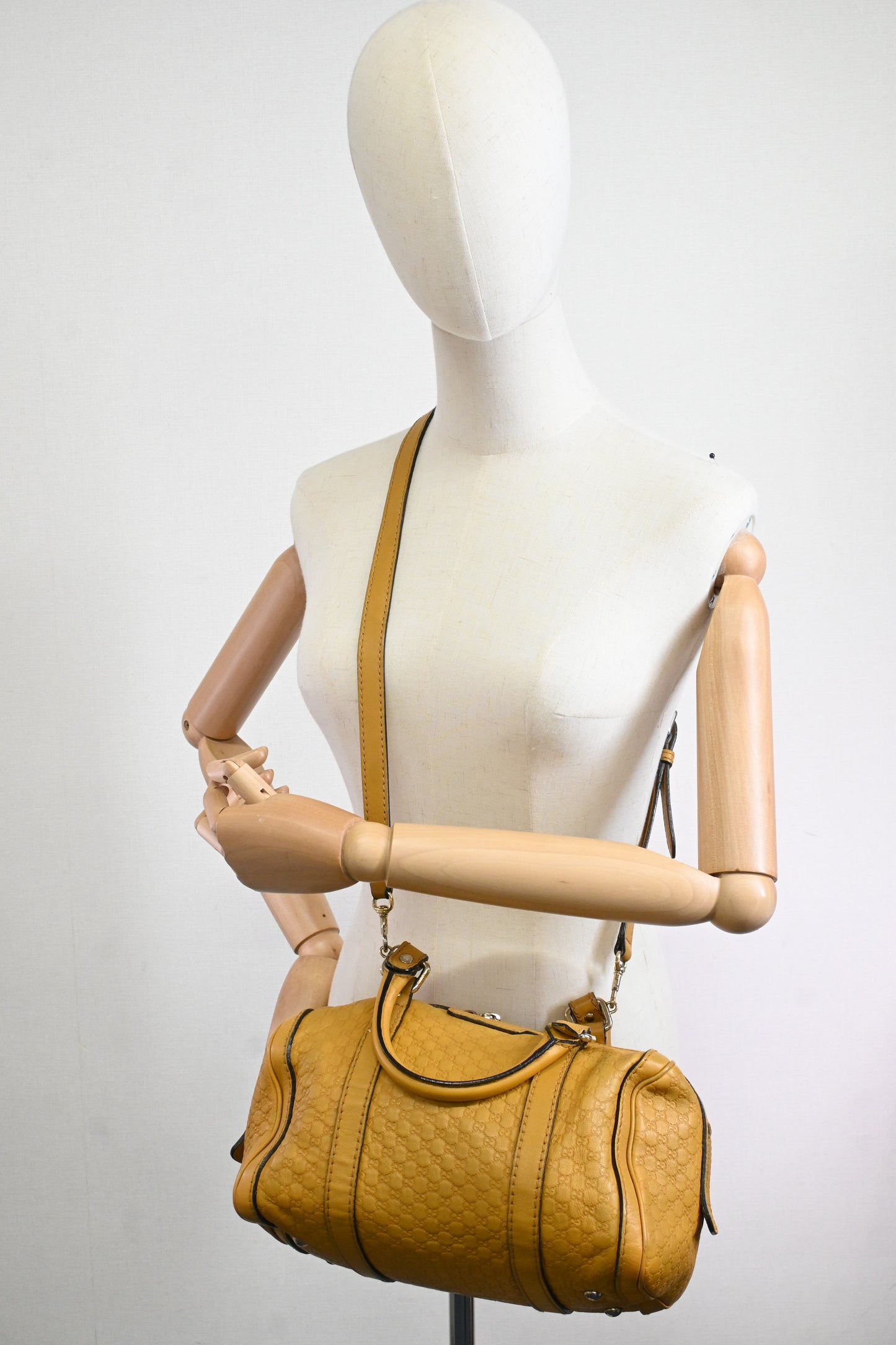 Gucci 2way Boston Bag in Yellow Micro Guccissima Leather