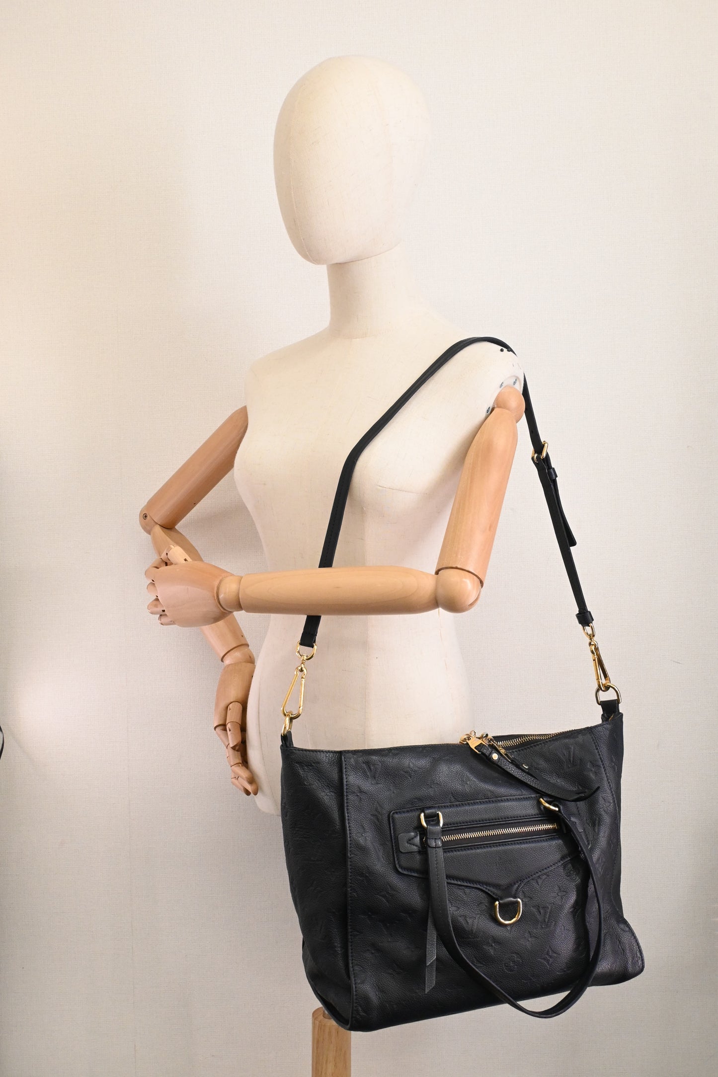 Louis Vuitton Lumineuse PM in Navy Blue Empreinte Leather