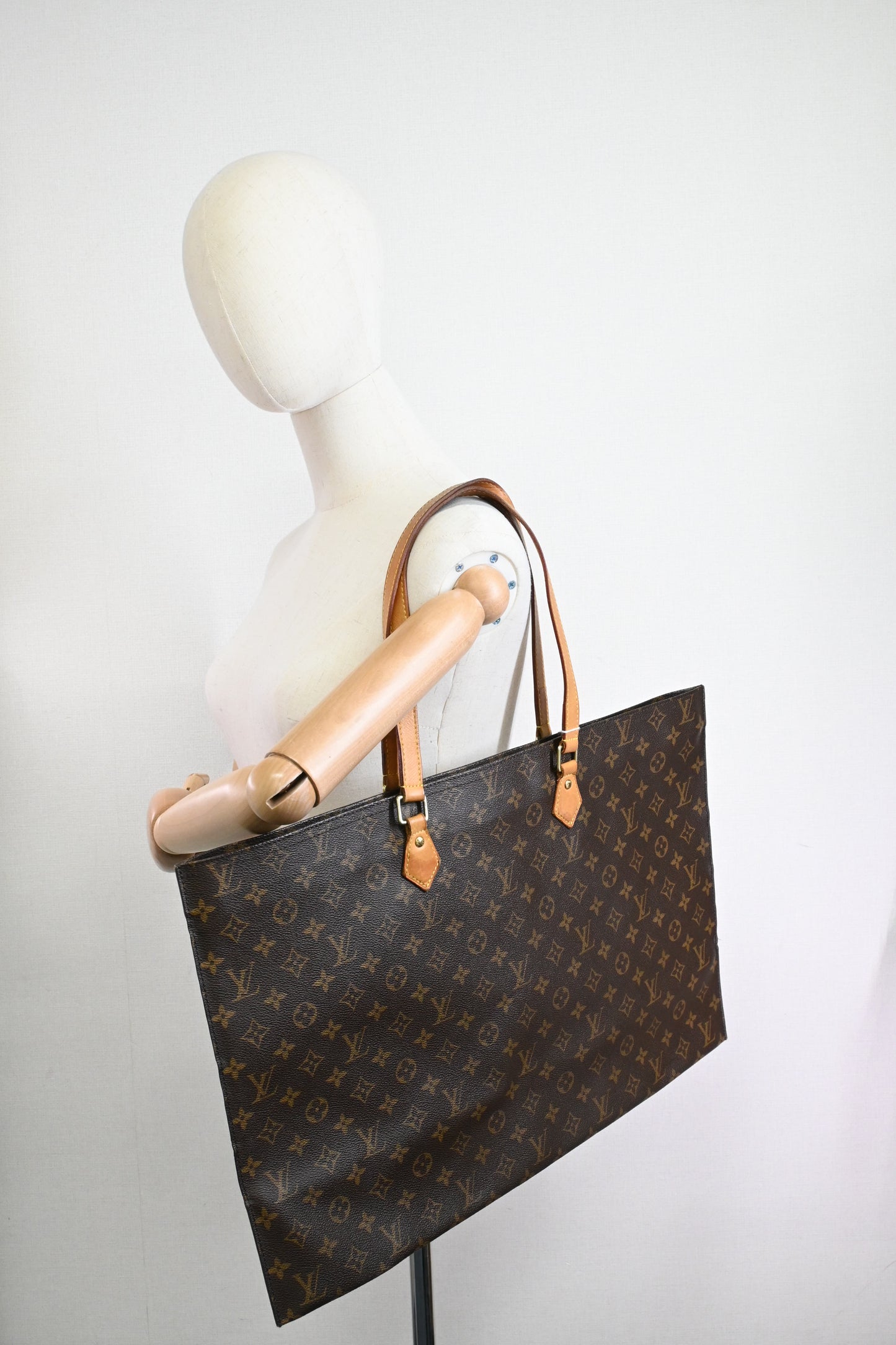 Louis Vuitton All-in Tote in Monogram Canvas