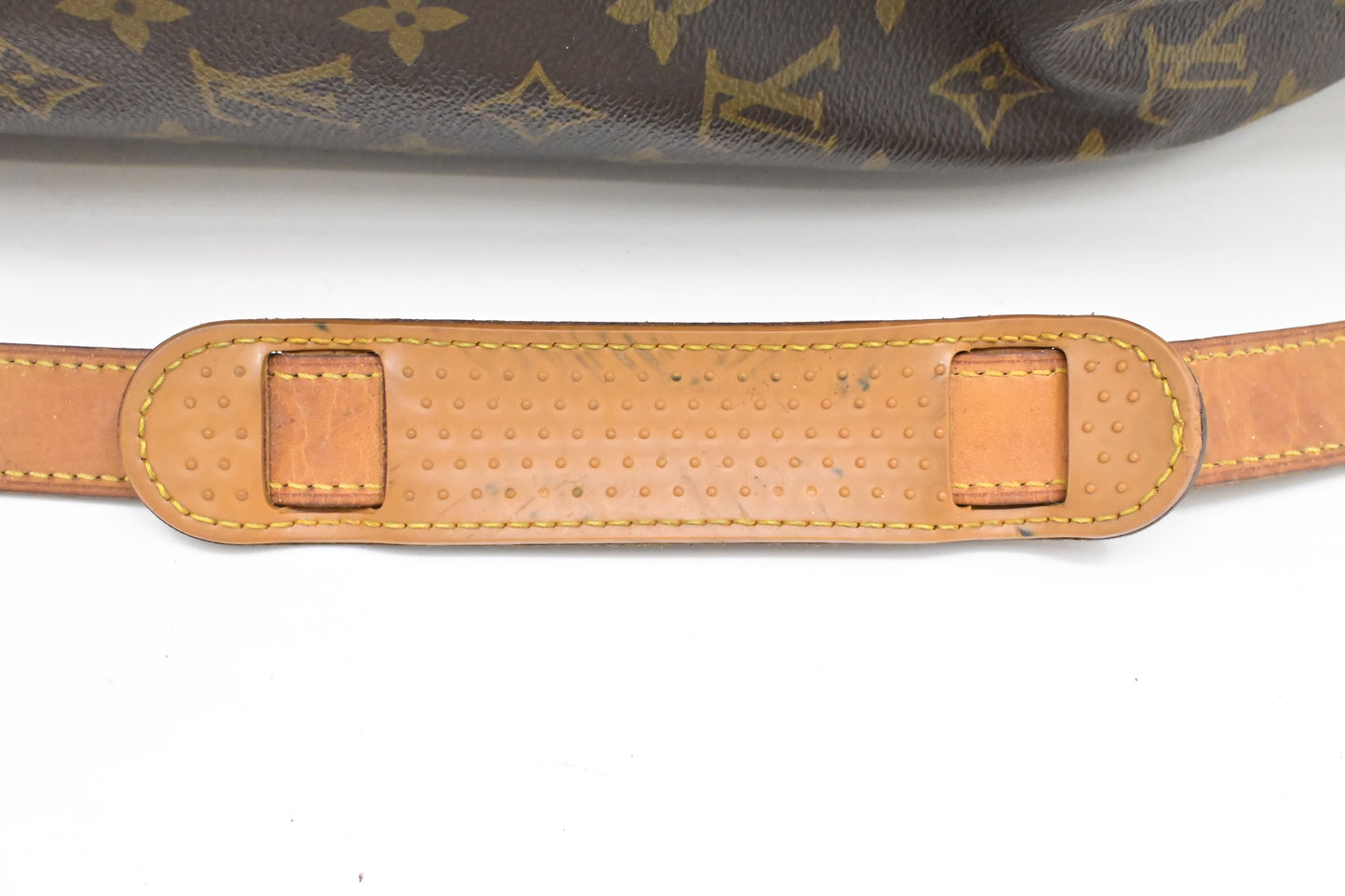 Louis Vuitton Saumur 43 in Monogram Canvas