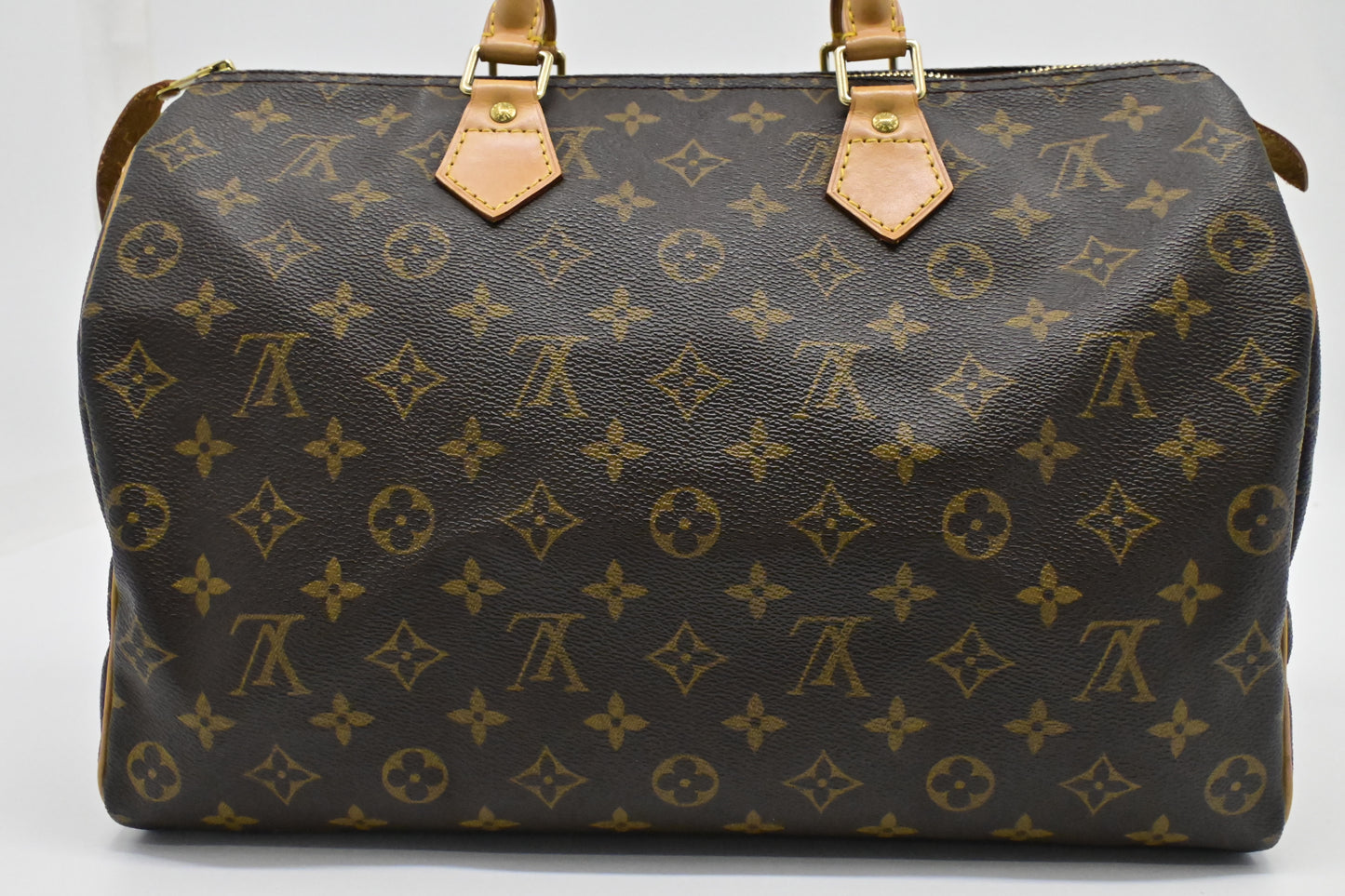 Louis Vuitton Speedy 35 in Monogram Canvas