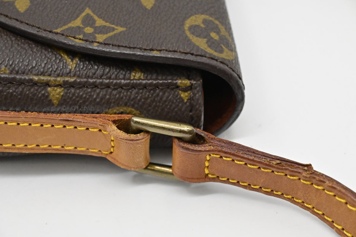 Louis Vuitton Chantilly PM in Monogram Canvas