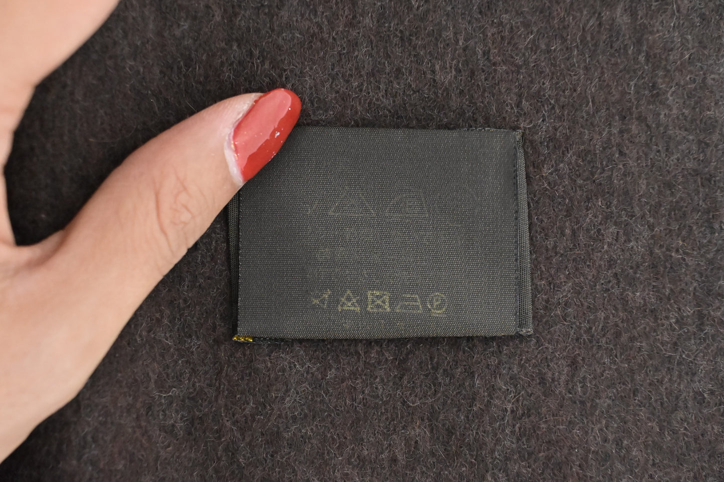 Louis Vuitton Scarf in Red and Brown Cashmere and Wool