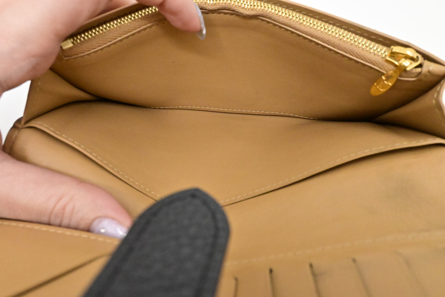 Louis Vuitton Vertical Wallet in Black Tarillon Leather