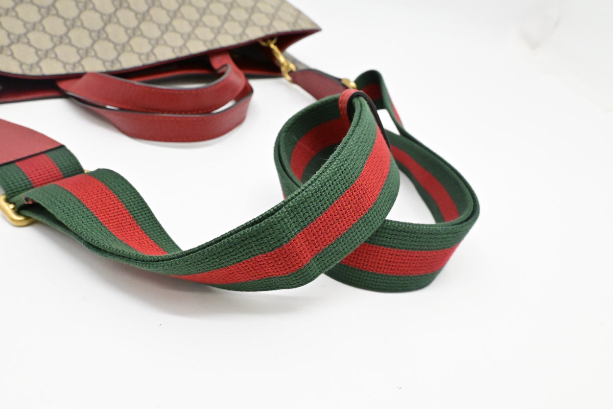 Gucci Bosco Tote in GG Supreme Canvas