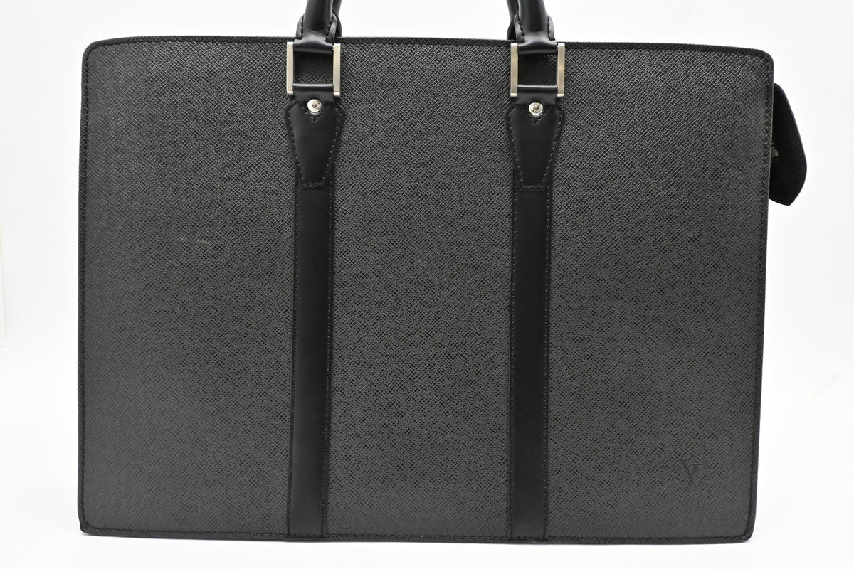 Louis Vuitton Porte Documents Rosan in Black Taiga Leather