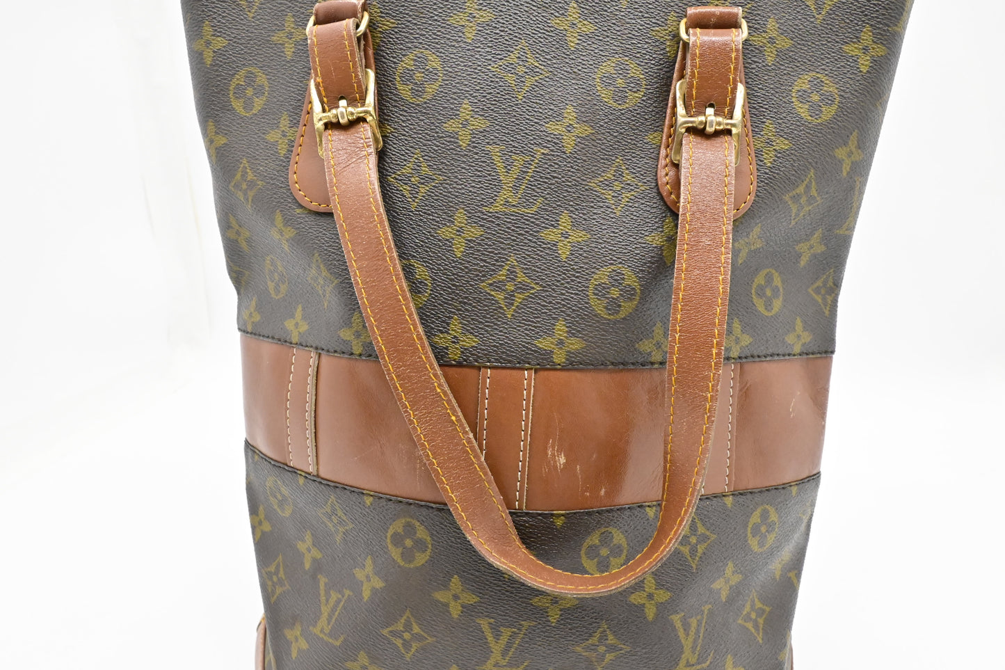 French Company Bucket GM in Monogram Canvas