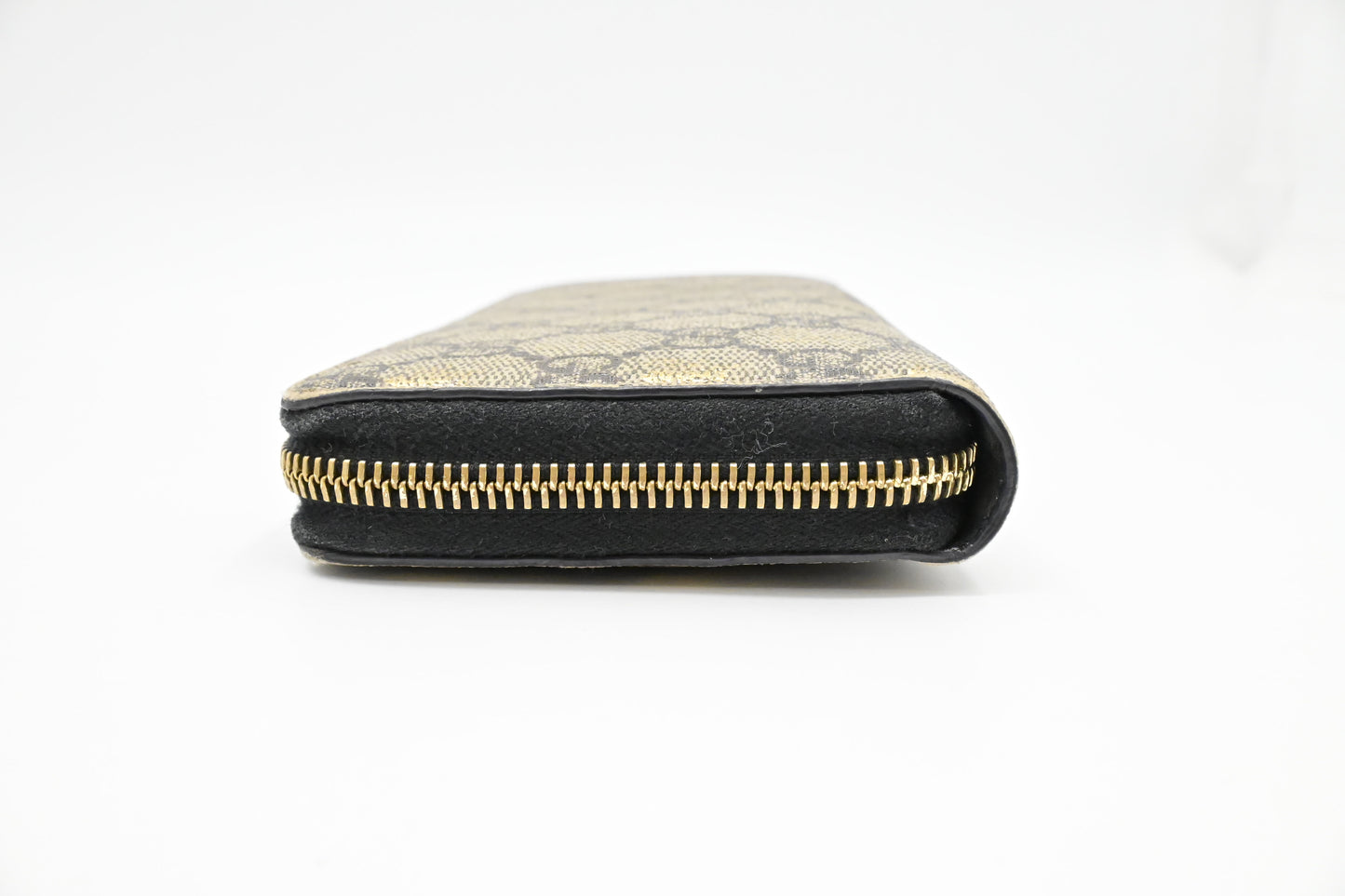 Gucci Bee Long Zippy Wallet in GG Supreme Canvas