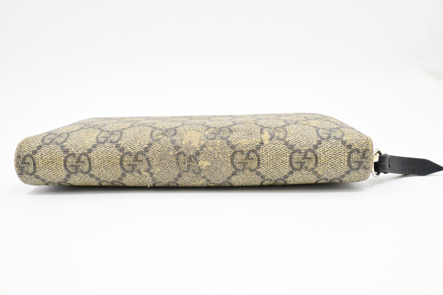 Gucci Bee Long Zippy Wallet in GG Supreme Canvas