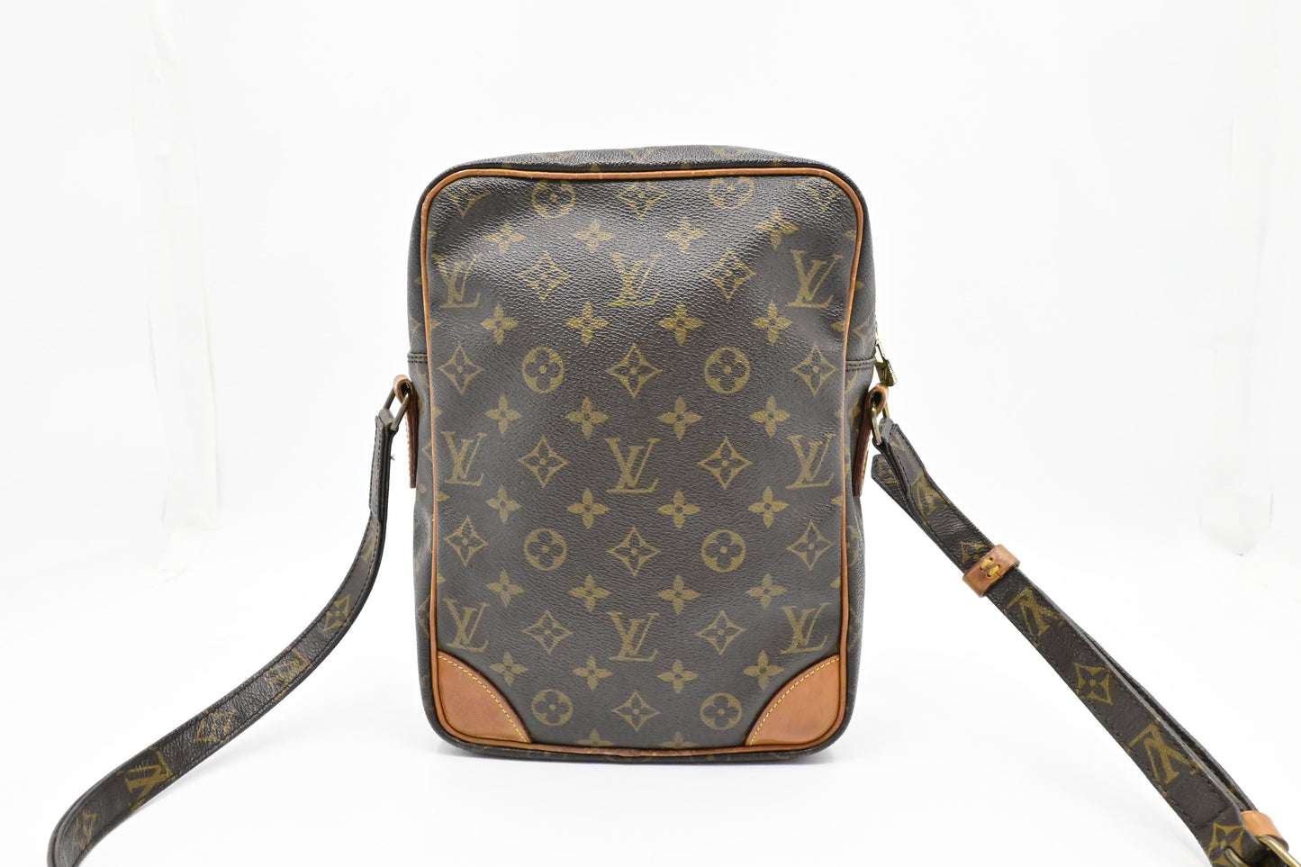 Louis Vuitton Danube GM in Monogram Canvas