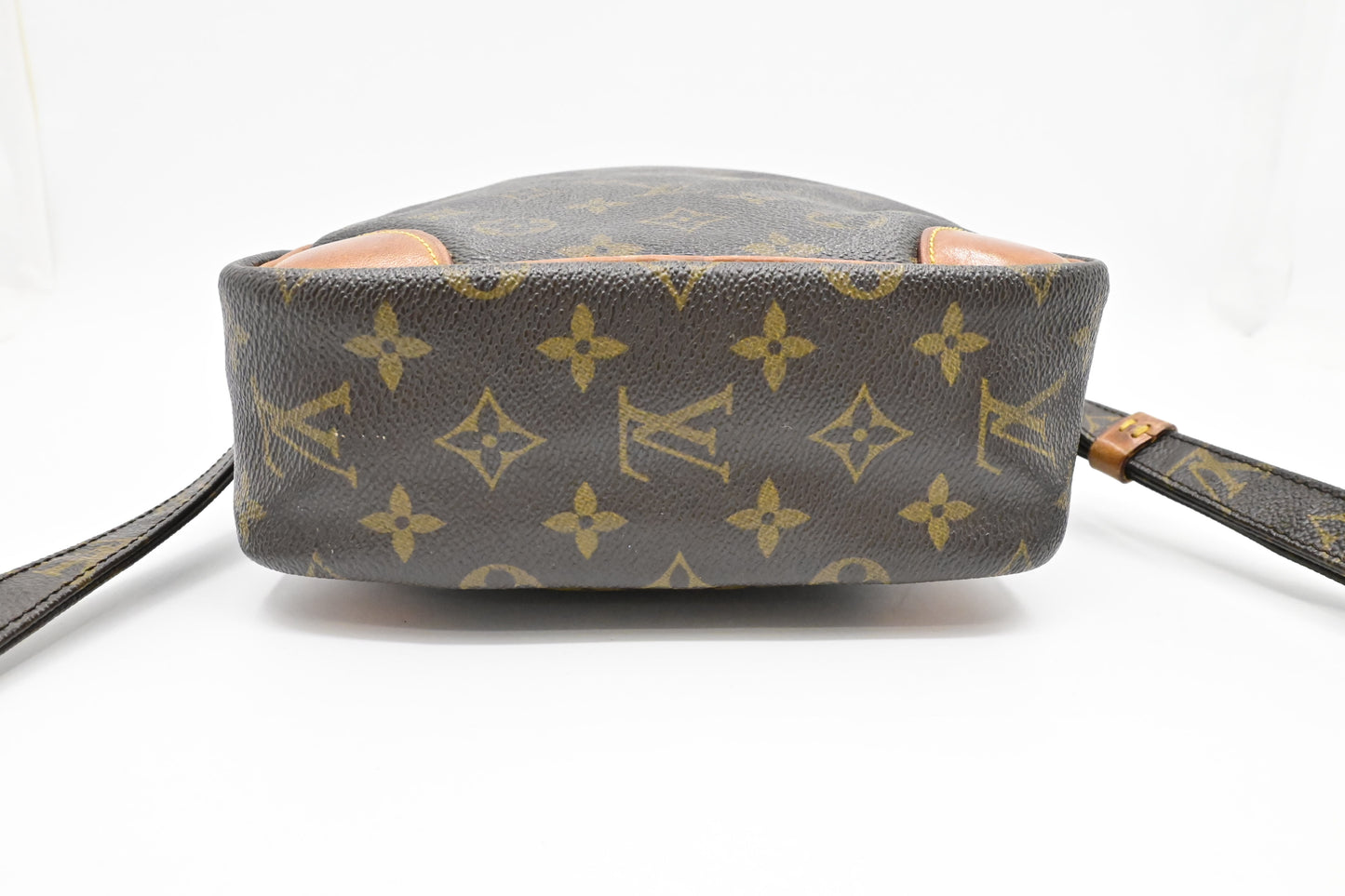 Louis Vuitton Danube GM in Monogram Canvas