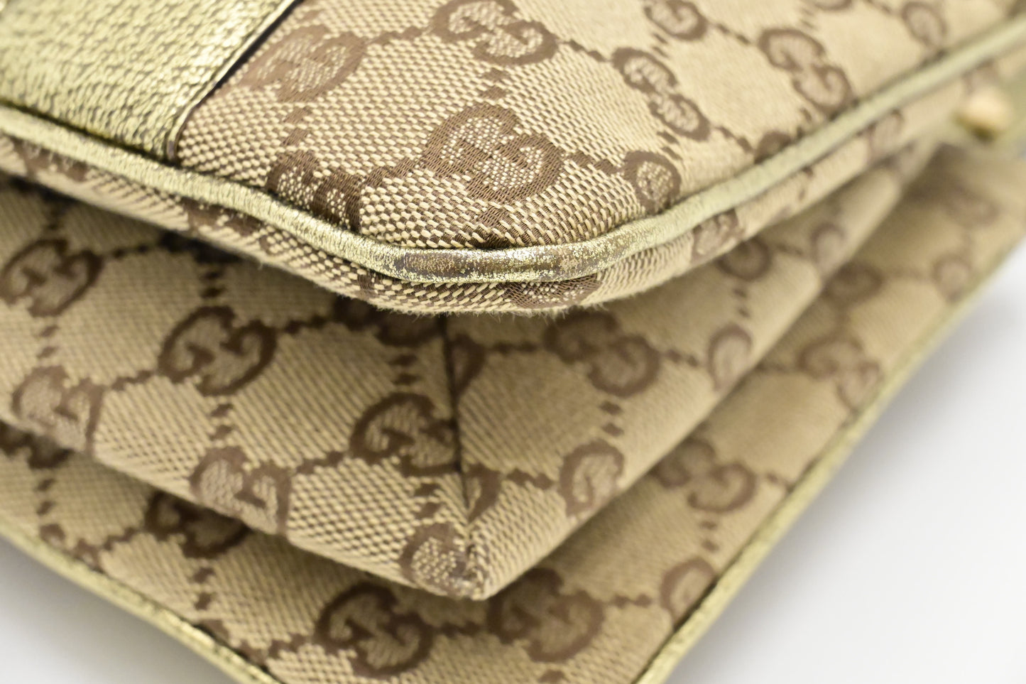 Gucci Handbag in Green Metallic Leather and Beige Canvas