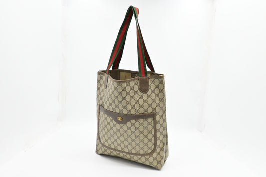 Gucci Tote Bag in GG Supreme Canvas