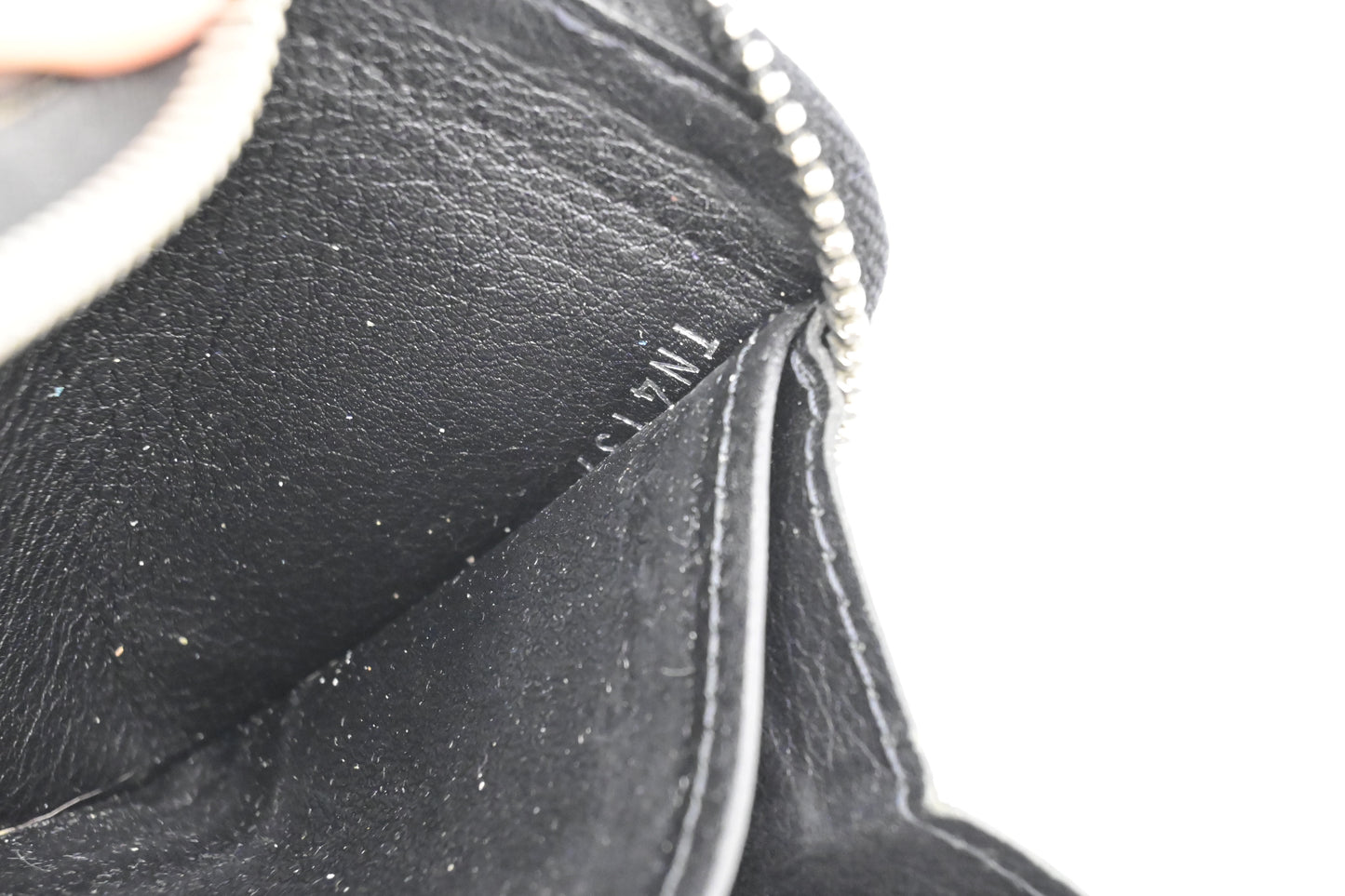 Louis Vuitton Long Zippy Wallet in Black Mahina Leather