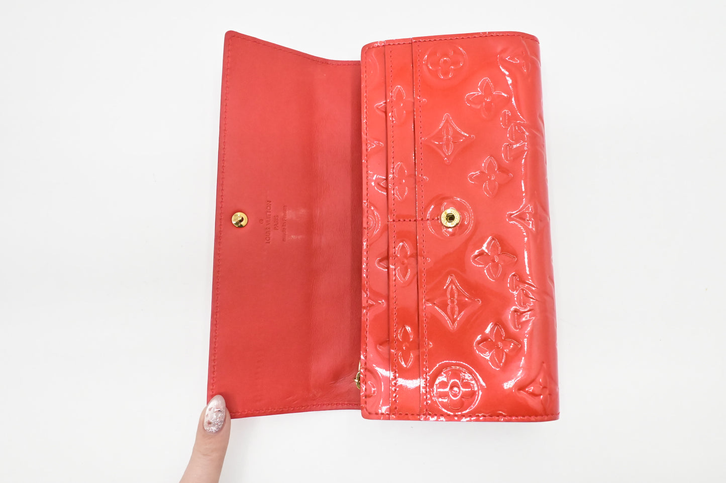 Louis Vuitton Sarah Wallet in Grapefruit Vernis Leather