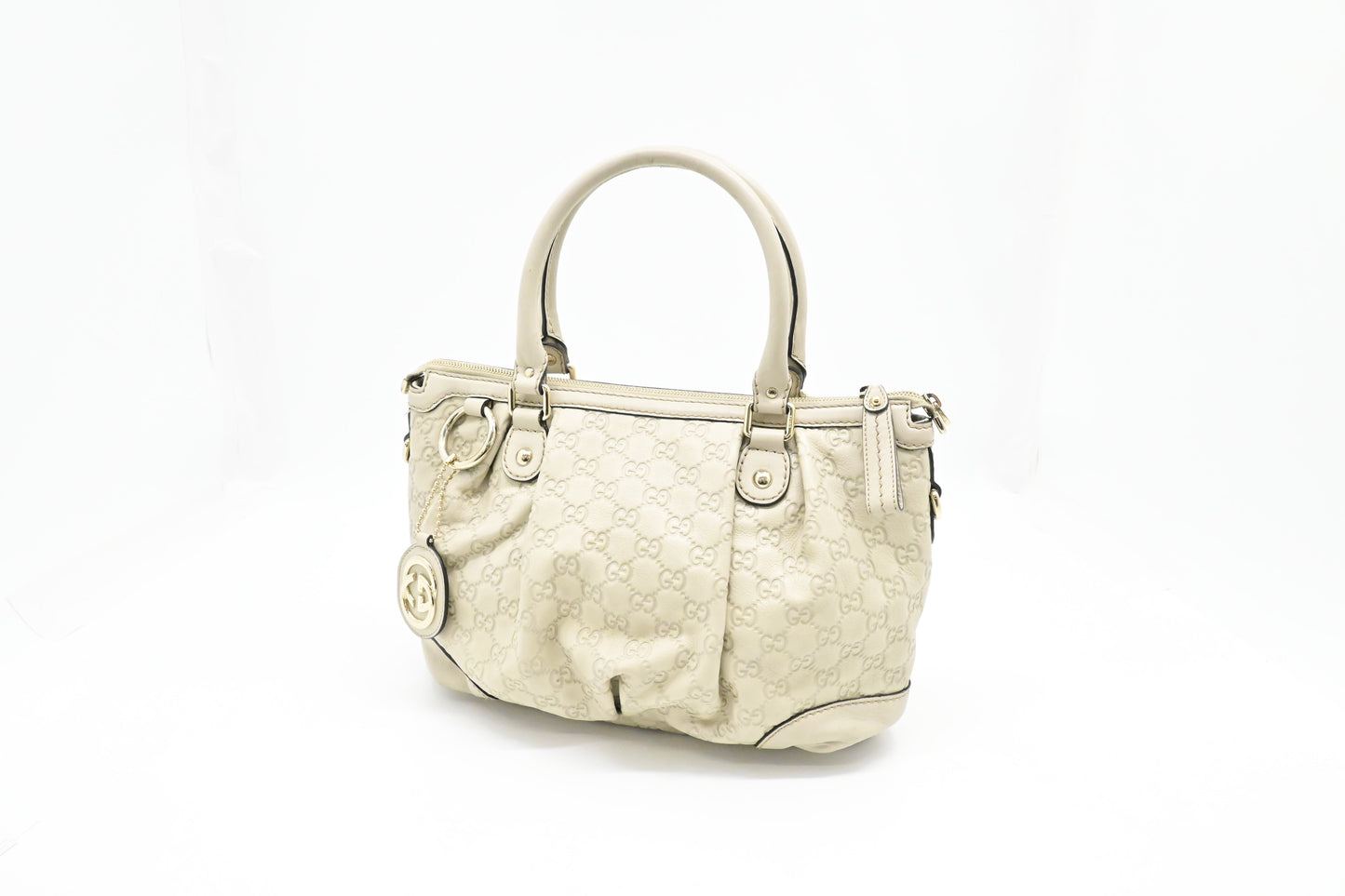 Gucci Sukey Handbag in Cream Guccissima Leather