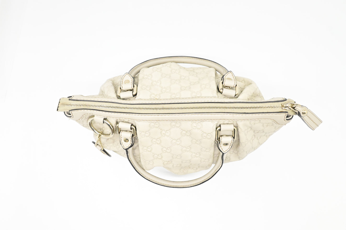 Gucci Sukey Handbag in Cream Guccissima Leather