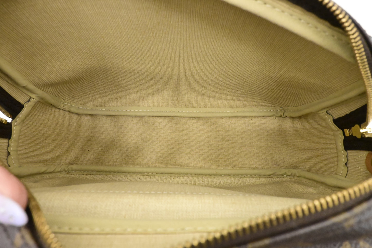 Louis Vuitton Reporter PM in Monogram Canvas