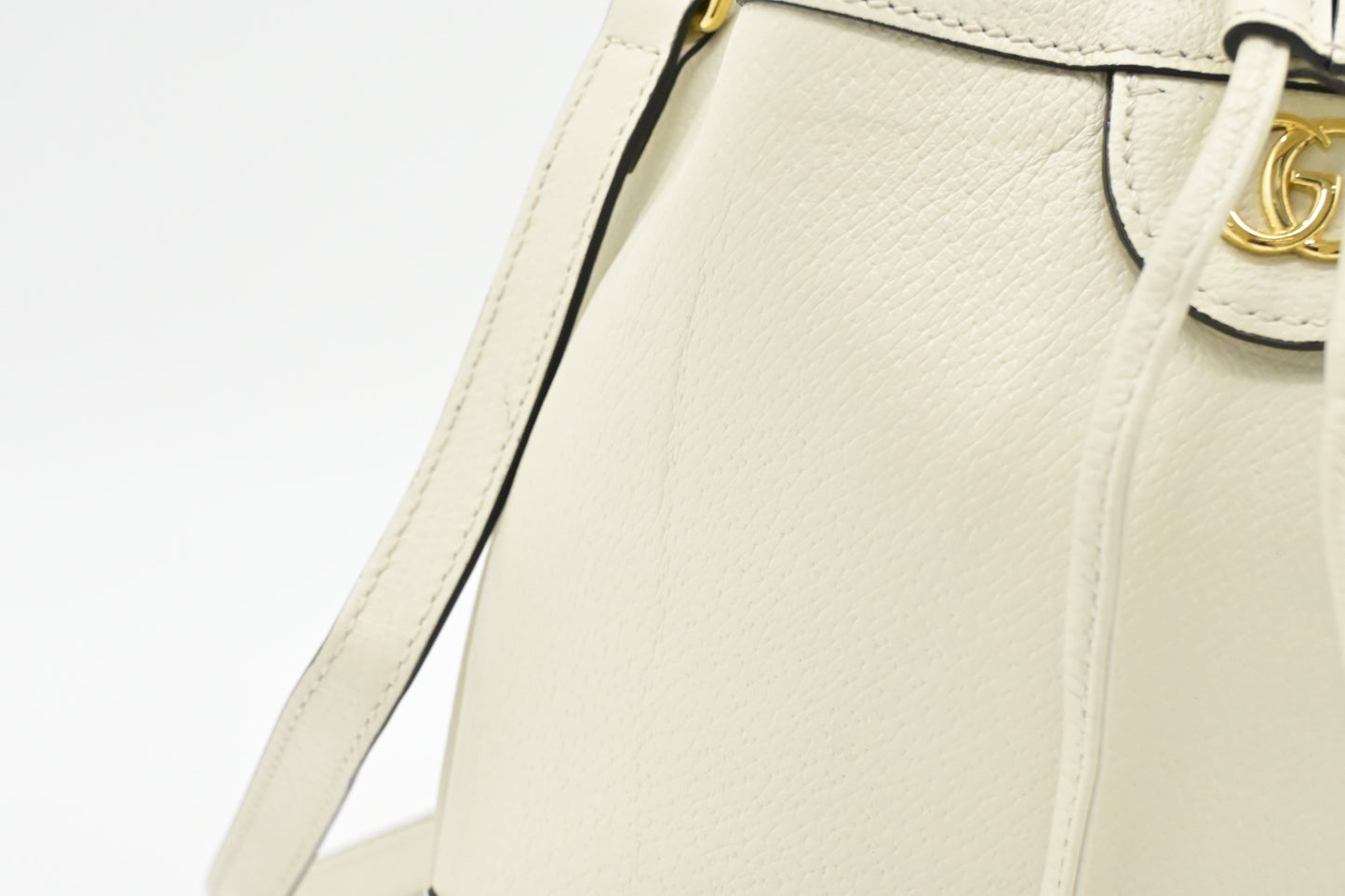 Gucci Ophidia Bucket Bag in White Leather
