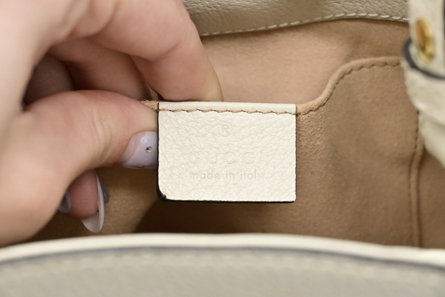 Gucci Ophidia Bucket Bag in White Leather