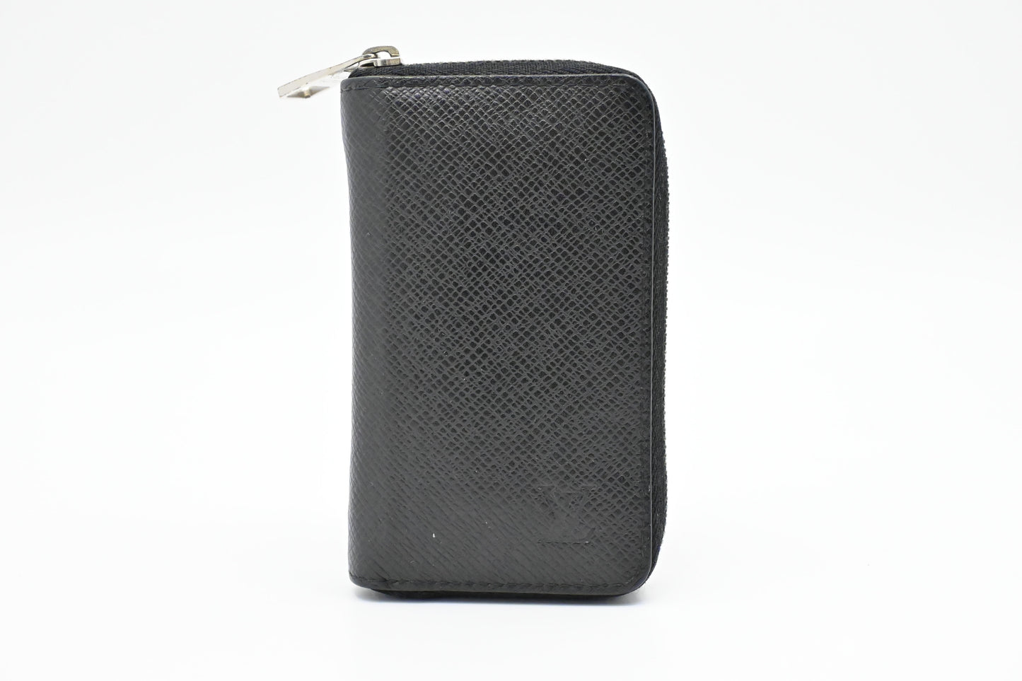 Louis Vuitton Zippy Coin Case in Black Taiga Leather