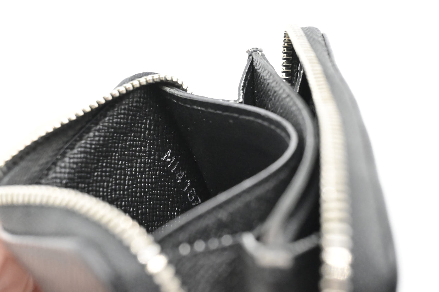 Louis Vuitton Zippy Coin Case in Black Taiga Leather