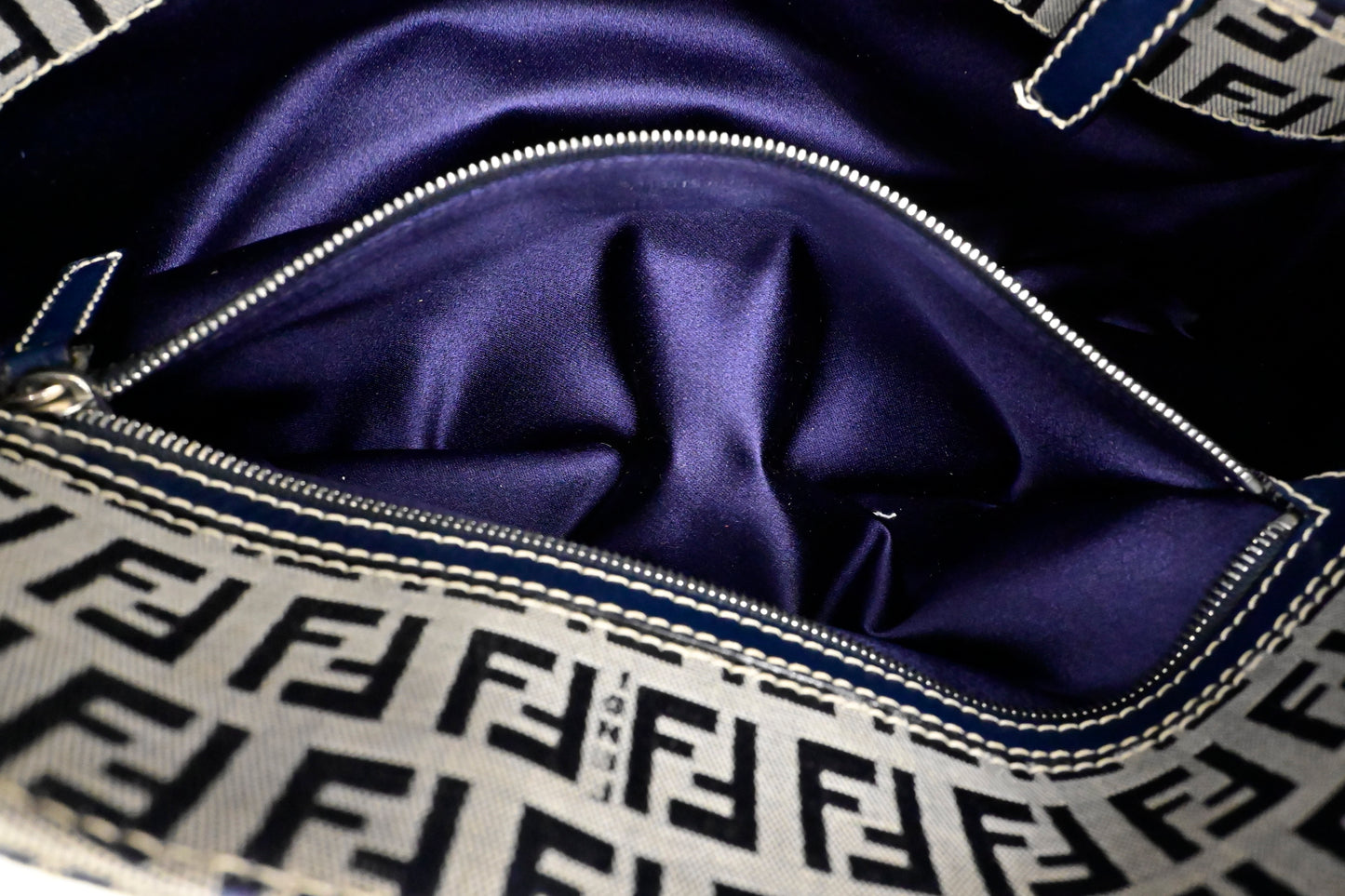 Fendi Shoulder Bag in Navy Blue Zucchino Canvas