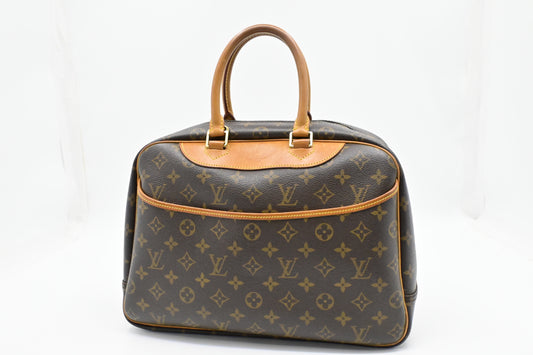 Louis Vuitton Deauville in Monogram Canvas