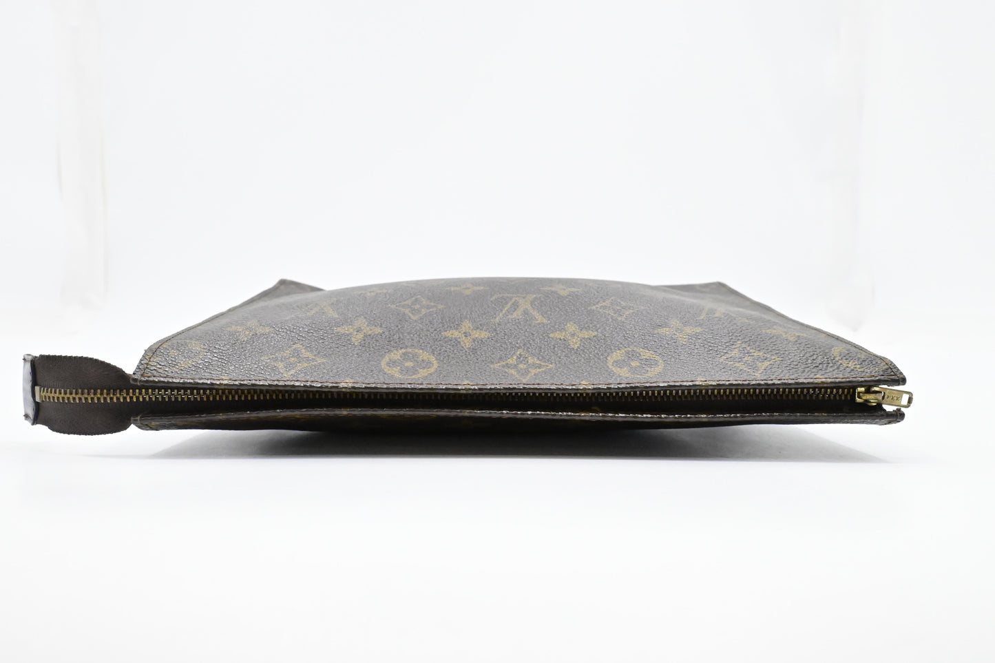 Louis Vuitton Toiletry 26 in Monogram Canvas